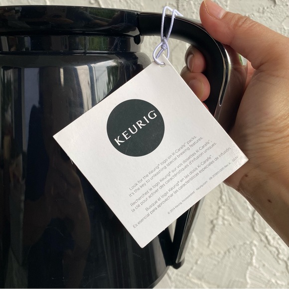 Keurig 2.0 Plastic Carafe - Picture 3 of 9